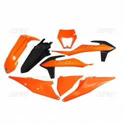 Kit plastiques UFO couleur...
